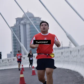 Runner Photo 8090631