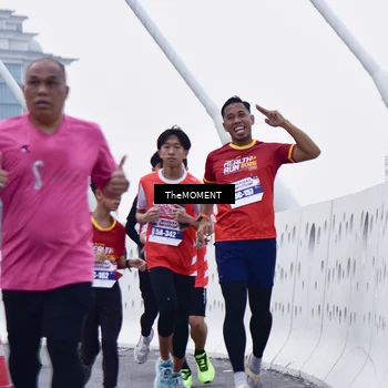 Runner Photo 8090637