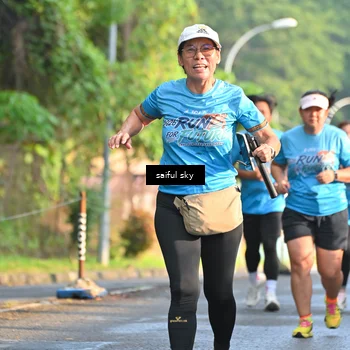 Runner Photo 8090695