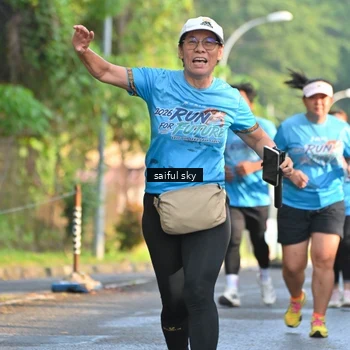 Runner Photo 8090697