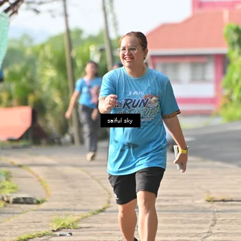 Runner Photo 8091100