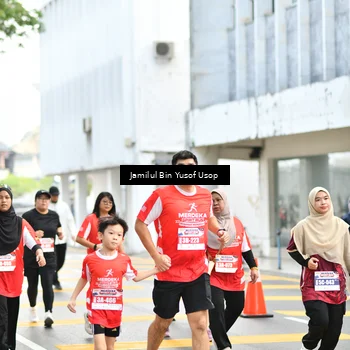 Runner Photo 8092031