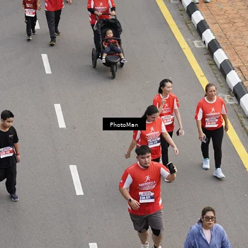 Runner Photo 8093450