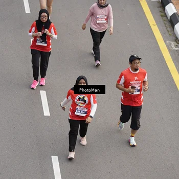 Runner Photo 8093503