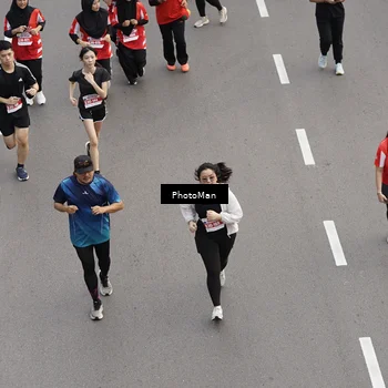 Runner Photo 8093576