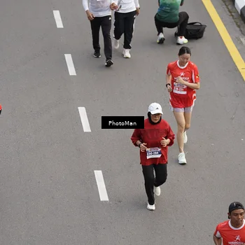 Runner Photo 8093736