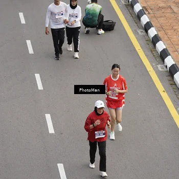 Runner Photo 8093741