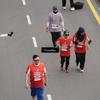 Runner Photo 8093755
