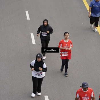 Runner Photo 8093773