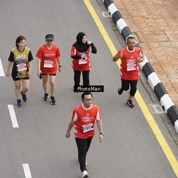 Runner Photo 8093812