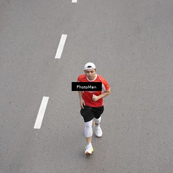 Runner Photo 8094017