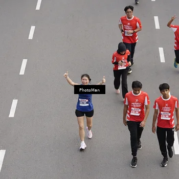 Runner Photo 8094069