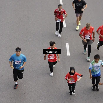Runner Photo 8094113