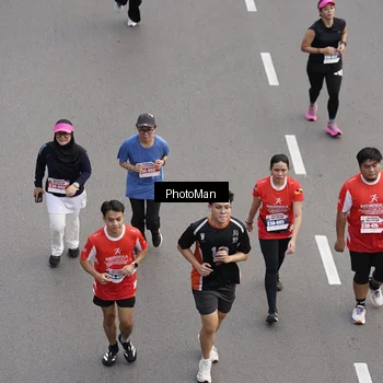 Runner Photo 8094146