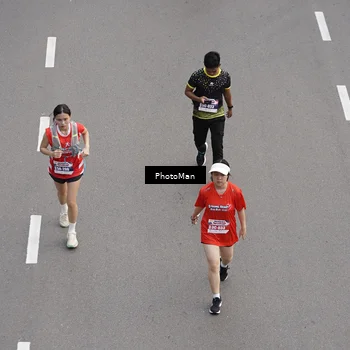 Runner Photo 8094192