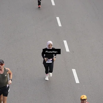 Runner Photo 8094214