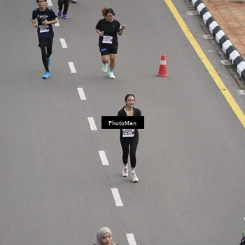 Runner Photo 8094243