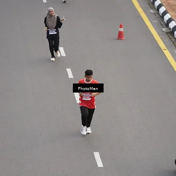 Runner Photo 8094252