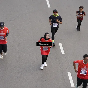 Runner Photo 8094259
