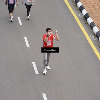 Runner Photo 8094300