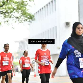 Runner Photo 8094324