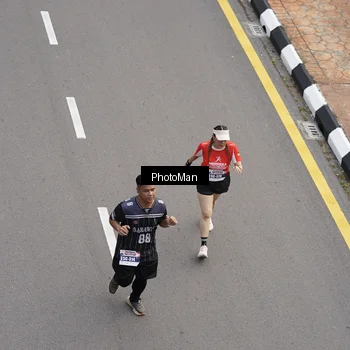 Runner Photo 8094328