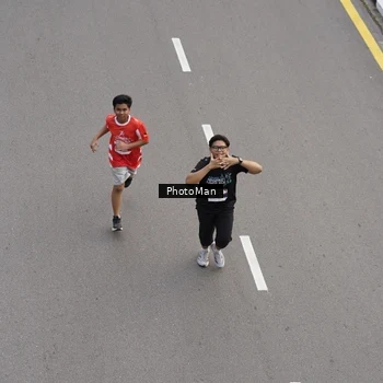 Runner Photo 8094371
