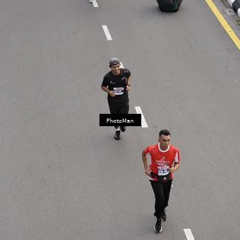 Runner Photo 8094384