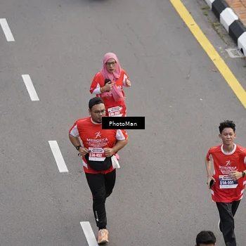 Runner Photo 8094406