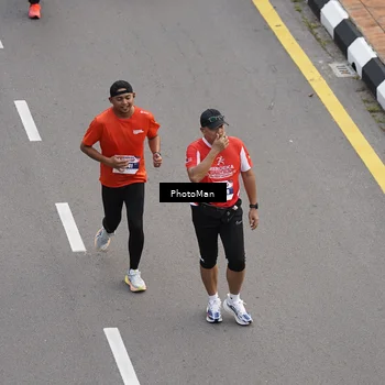 Runner Photo 8094420