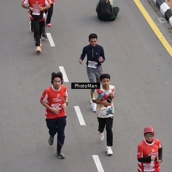 Runner Photo 8094433