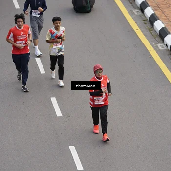 Runner Photo 8094446