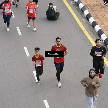 Runner Photo 8094463