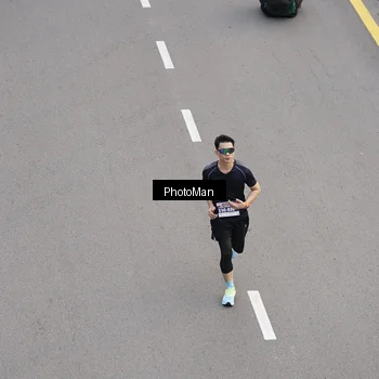 Runner Photo 8094503