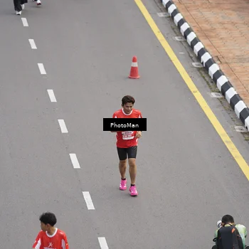 Runner Photo 8094554