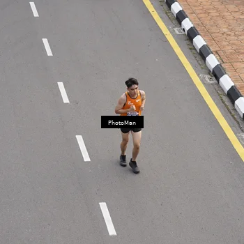 Runner Photo 8094635