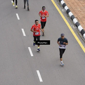 Runner Photo 8094636
