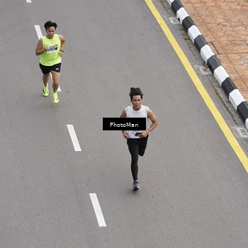 Runner Photo 8094644