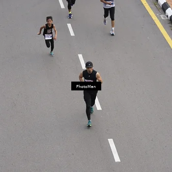 Runner Photo 8094654