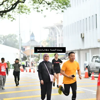 Runner Photo 8094671