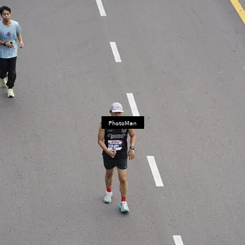 Runner Photo 8094685