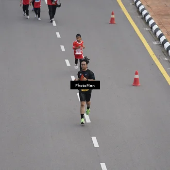 Runner Photo 8094726