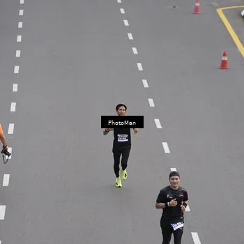 Runner Photo 8094735