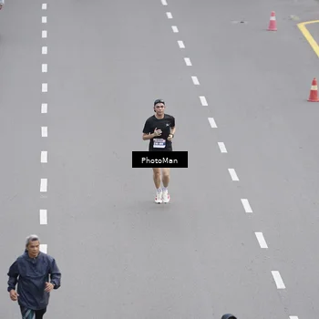 Runner Photo 8094777