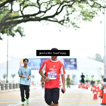 Runner Photo 8094873