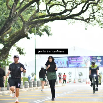 Runner Photo 8094942