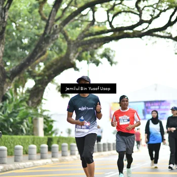 Runner Photo 8095021