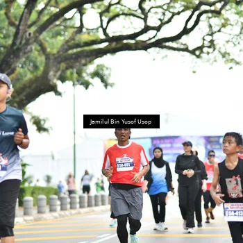 Runner Photo 8095023