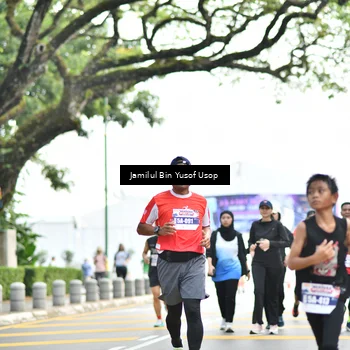 Runner Photo 8095028