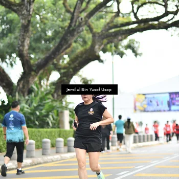 Runner Photo 8095125